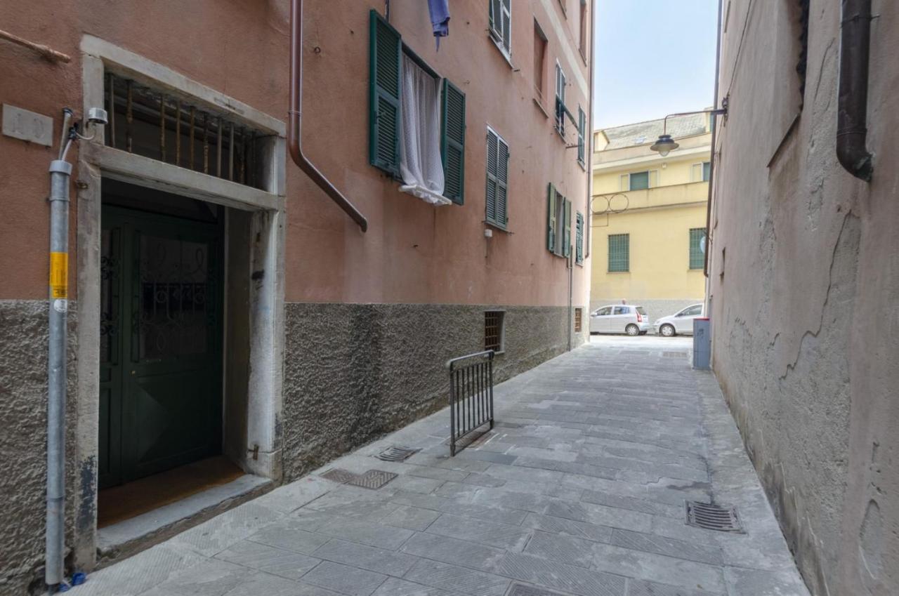 Joivy Warm Family Flat For 9, Near Porto Antico Apartment Genoa Bagian luar foto