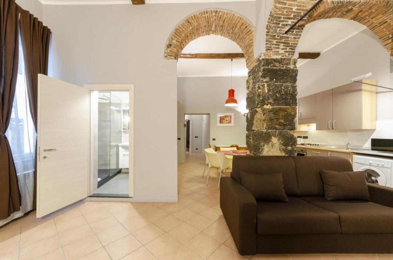 Joivy Warm Family Flat For 9, Near Porto Antico Apartment Genoa Bagian luar foto
