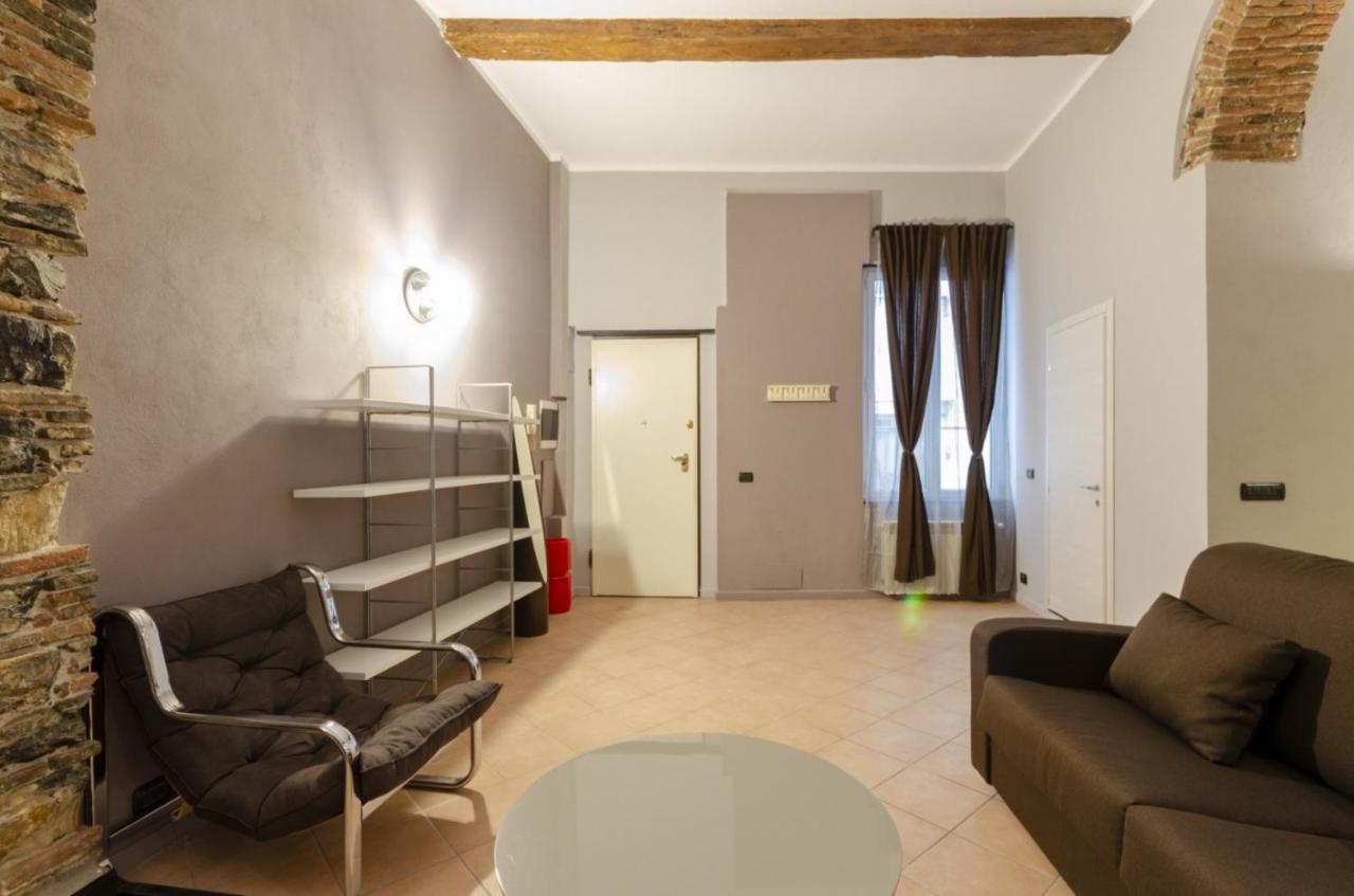 Joivy Warm Family Flat For 9, Near Porto Antico Apartment Genoa Bagian luar foto