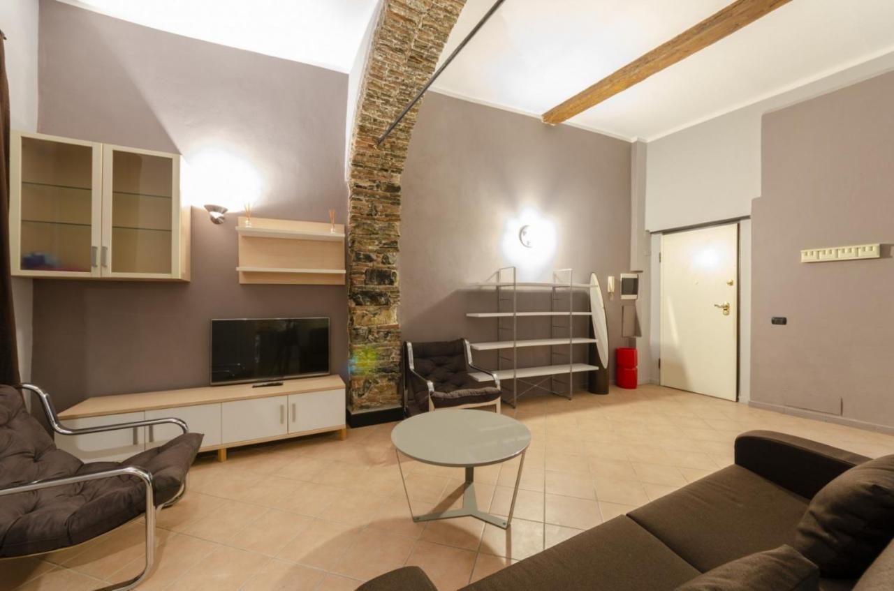 Joivy Warm Family Flat For 9, Near Porto Antico Apartment Genoa Bagian luar foto