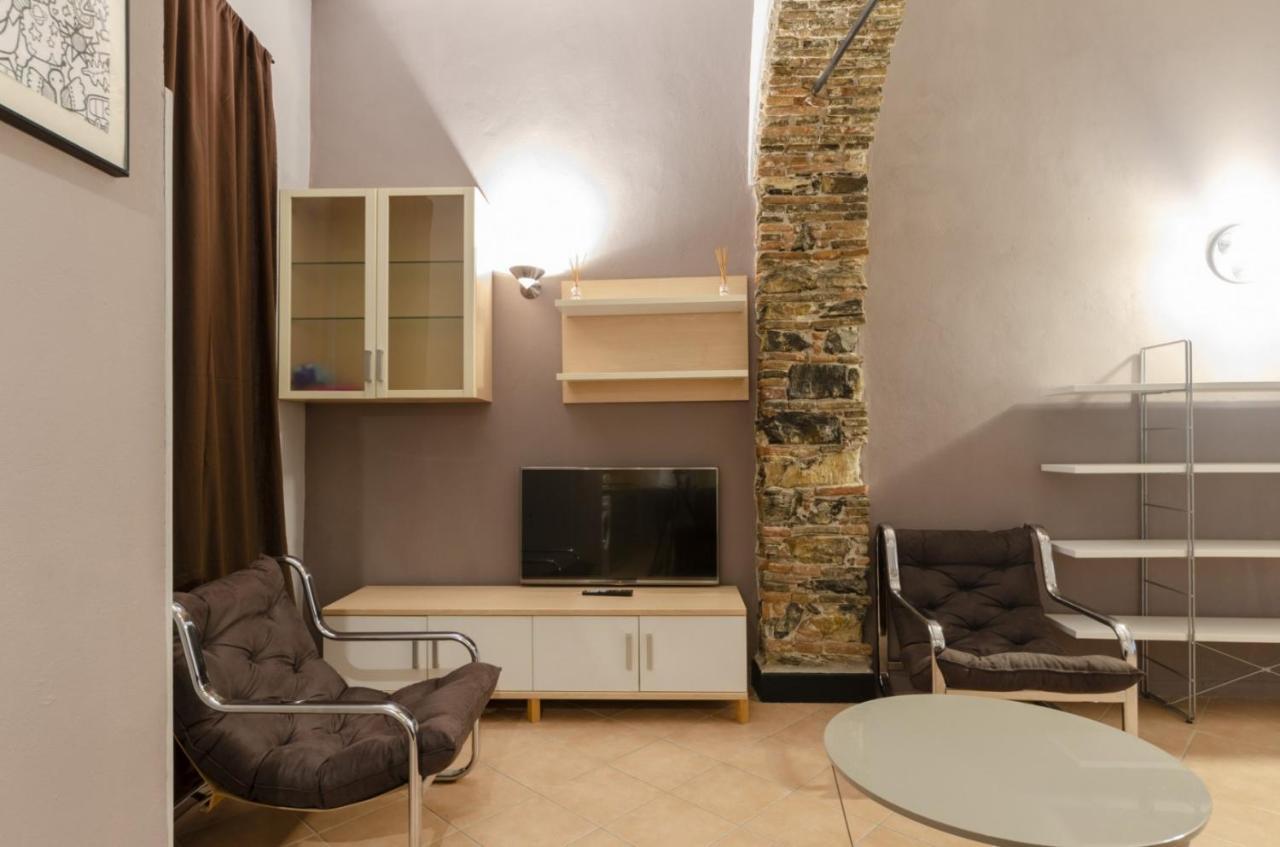 Joivy Warm Family Flat For 9, Near Porto Antico Apartment Genoa Bagian luar foto
